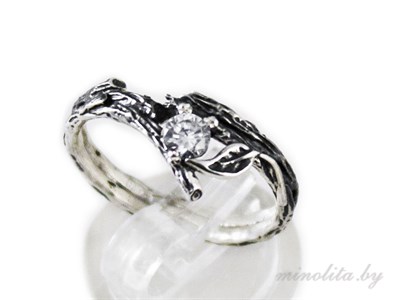 Серебряное кольцо женское с чернением, вставка натуральный камень
