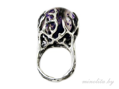 Серебряное кольцо женское с чернением, вставка камень 