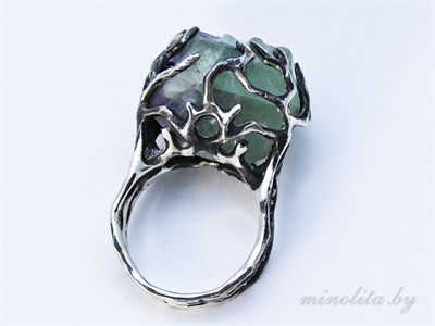 Серебряное кольцо с флюоритом