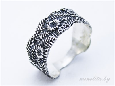 Серебряное кольцо с листьями широкое с чернением