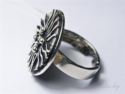 Серебряное кольцо женское с чернением с цирконом