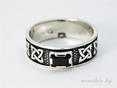 Серебряное кольцо с черным камнем мужское