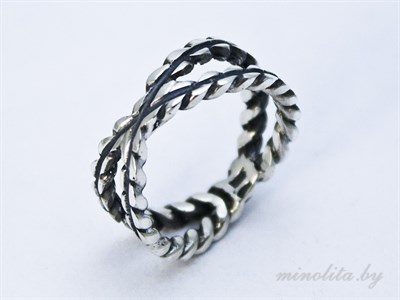 Серебряное кольцо с плетением