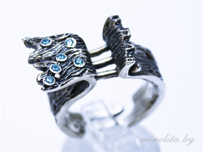 Серебряное кольцо с голубыми камнями