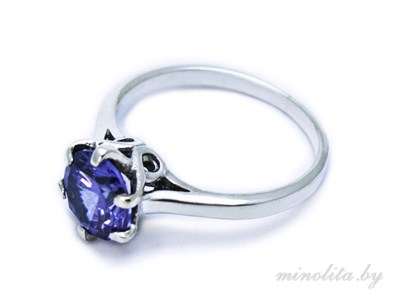 Серебряное кольцо с крупным синим камнем