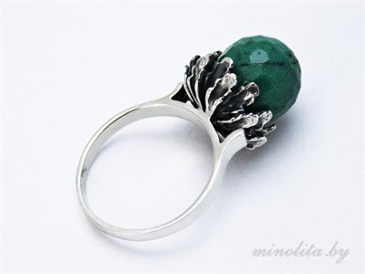 Серебряное кольцо женское с камнем 