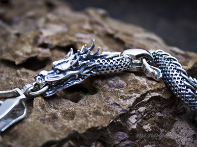 Браслет серебряный мужской в виде дракона