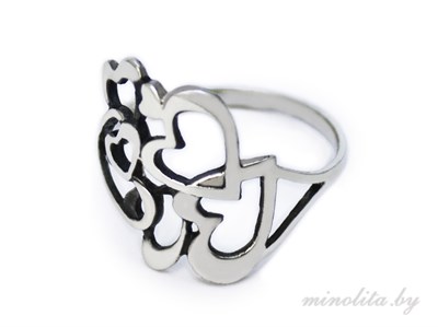 Серебряное кольцо с сердечками