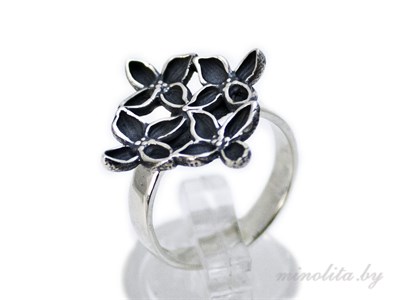 Серебряное кольцо цветок