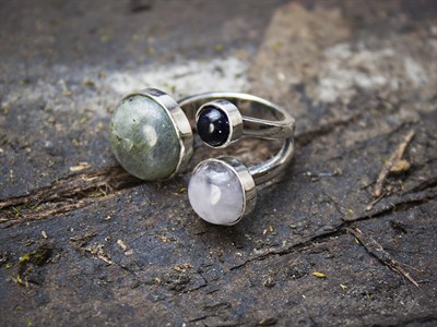 Серебряное кольцо с натуральными камнями