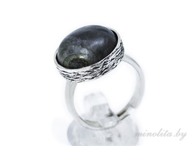 кольцо с натуральным камнем лабрадорит