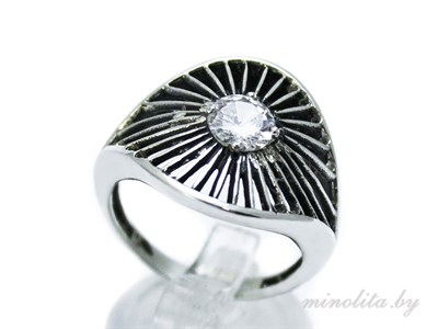 Серебряное женское кольцо с камнем
