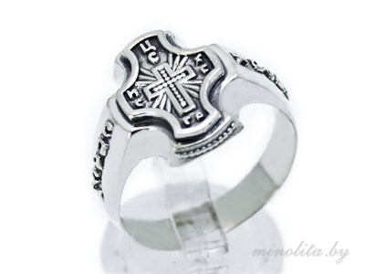 Мужское кольцо из серебра  с крестом
